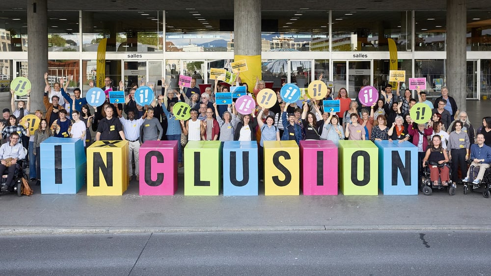 Les membres d'Amnesty Suisse ont voté pour la protection des personnes à Gaza, et pour un soutien actif à l'Initiative pour l'inclusion en Suisse.  © jakobineichen.ch