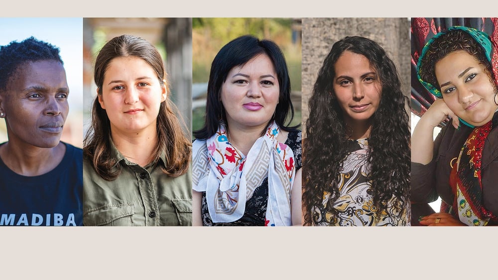 De gauche à droite: Nonhle Mbuthuma, Vitalina Koval, Gulzar Duishenova, Geraldine Chacón et Atena Daemi © Amnesty International