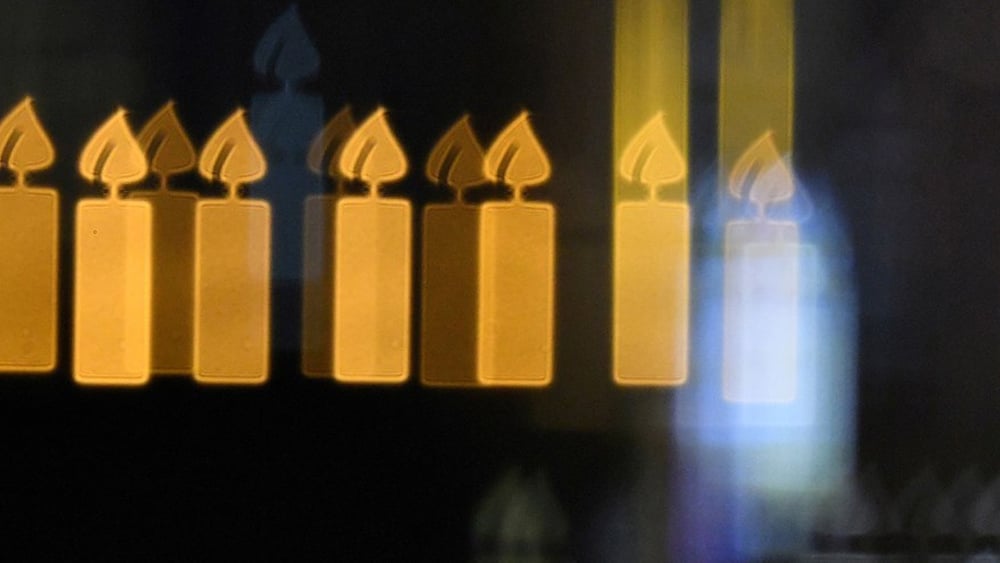 Nel 2019 180000 persone hanno partecipato a una veglia al lume di candela organizzata dall’Alleanza di Hong Kong a sostegno del Movimento democratico patriottico cinese. Da allora la situazione dei diritti umani si è molto degradata. © CC/Etan Liam