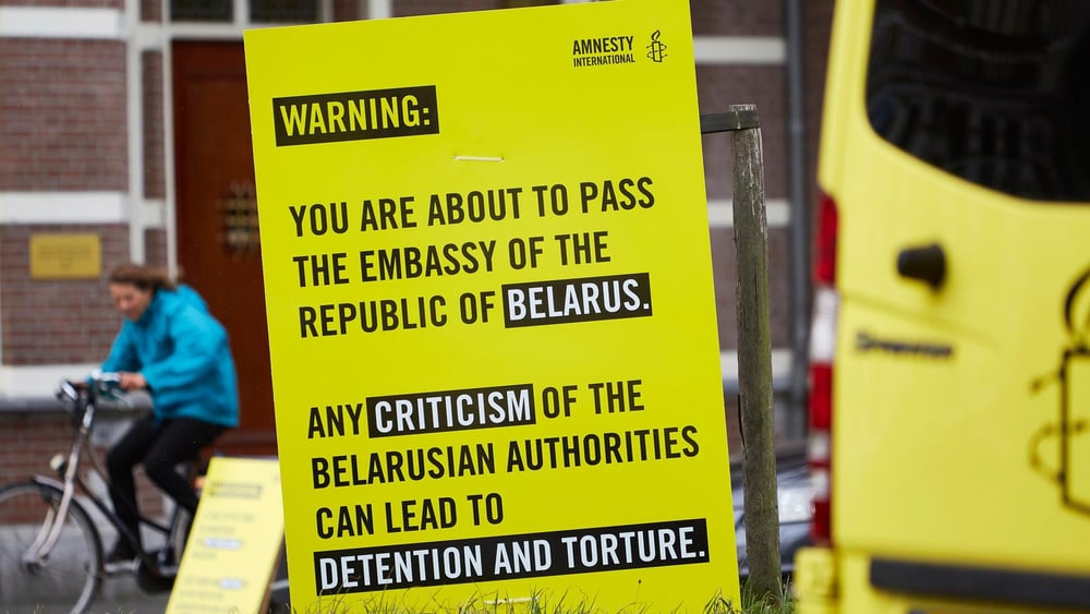 Mentre i manifestanti sono maltrattati e torturati, in Bielorussia la polizia continua a violare i diritti umani in tutta impunità. © Pierre Crom / Immagine simbolica (dopo scadenza dei diritti dell'immagine originale)