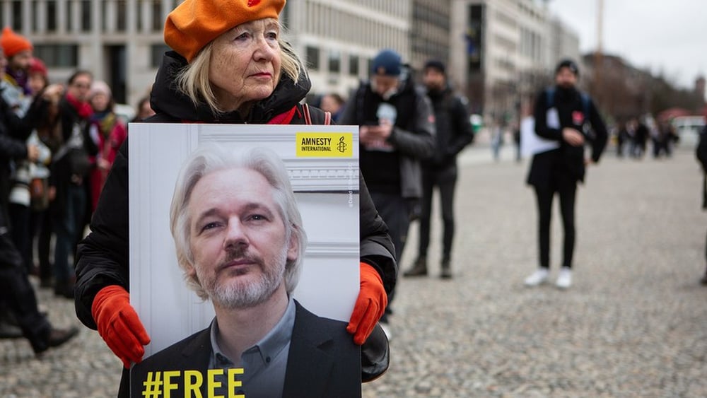 La società civile si è impegnata con determinazione per la liberazione del fondatore di Wikileaks. © Jarek Godlevski / Amnesty Allemagne