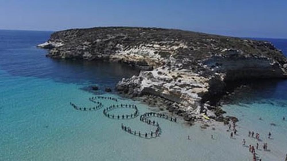 Quasi 300 persone hanno trovato la morte al largo delle coste di Lampedusa © Amnesty International