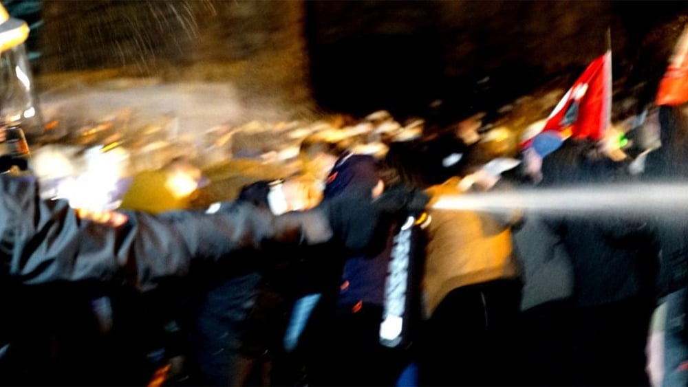 La detenzione del sindaco di Istanbul e di decine di persone associate all’opposizione ha scatenato delle manifestazioni di massa. © Hayri Tunç