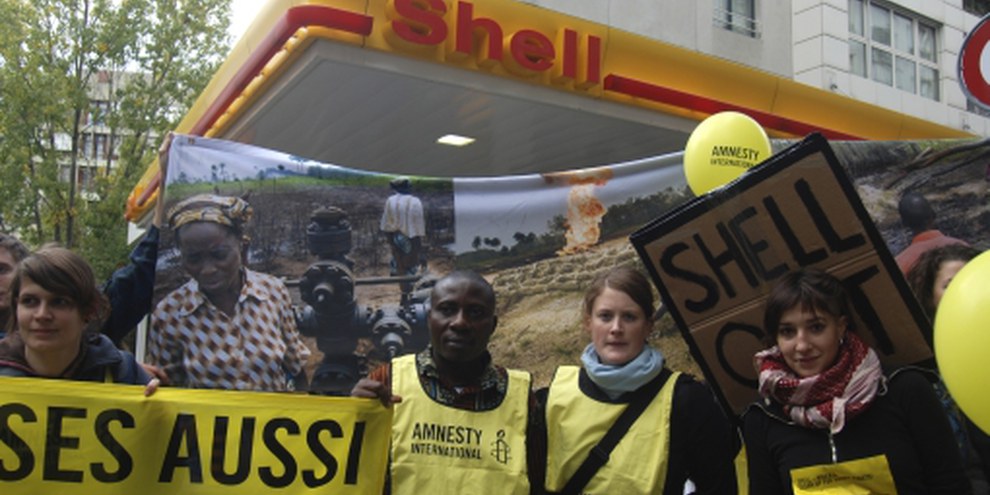 Celestine AkpoBari, der im Oktober 2009 an der Jugendaktionswoche von Amnesty Schweiz teilnahm, wurde von der nigerianischen Polizei verprügelt. © Fabrice Praz