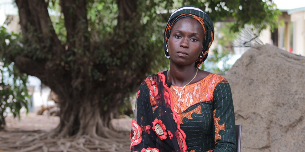 Mary Daouda wurde von Boko Haram verschleppt und 2016 freigelassen. Danach ging sie wieder zur Schule. © Amnesty International Nigeria