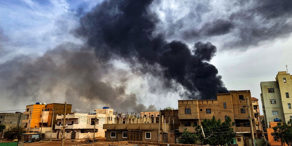 Rauchschwaden im Süden Khartums inmitten der anhaltenden Kämpfe am 7. Juni 2023. © AFP via Getty Images