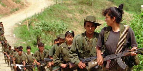 Sollen in den nächsten Monaten ins zivile Leben zurückkehren: SoldatInnen der FARC-Guerilla © APGraphicsBank