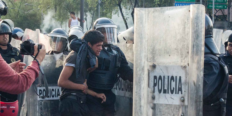 Demonstration in Mexico City vom 2. Oktober 2013. © Daniel Guerrero