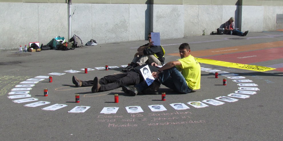 Amnesty-Aktion zum Gedenken an die verschwundenen Studenten von Ayotzinapa. Bern, 24. September 2016 © Amnesty International
