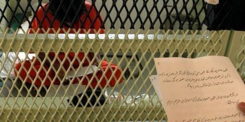 Endlich sollen Guantánamo-Häftlinge ihre Inhaftierung vor rechtmässigen Zivilgerichten anfechten können © US DoD