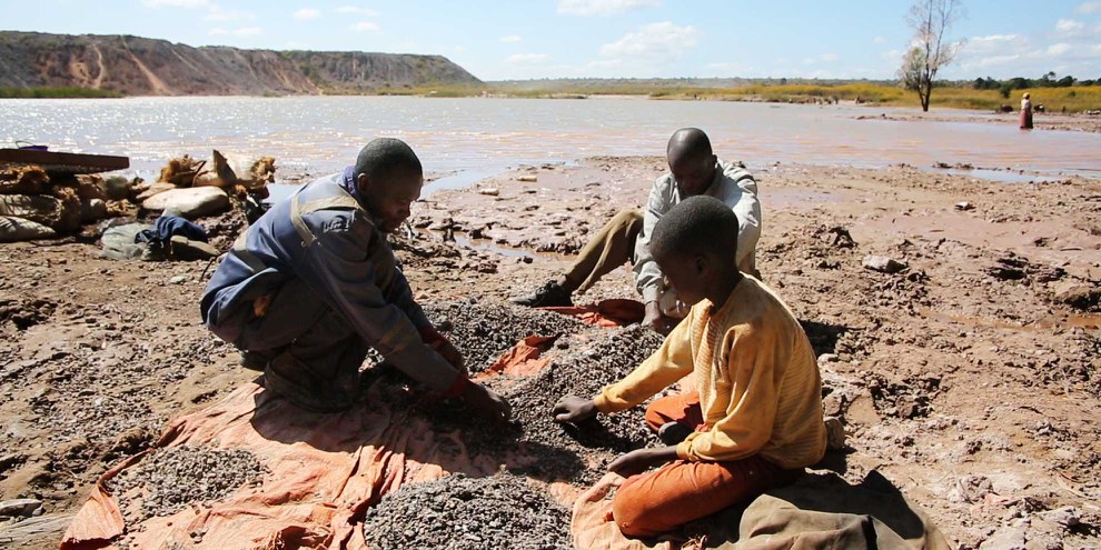 Kobaltförderung mit einfachsten Mitteln in der Demokratischen Republik Kongo. © Amnesty International