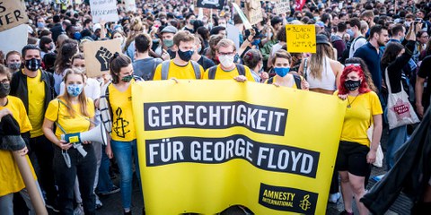 Auf der ganzen Welt wurde gegen Rassismus und Polizeigewalt demonstriert, wie hier im Juni in Wien. ©Christopher Glanzl / Amnesty International Austria