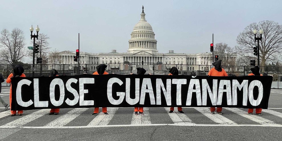 Aktion zur Schliessung Guantánamos vor dem Weissen Haus in Washington, 11. Januar 2021. © Alli Jarrar, Amnesty International