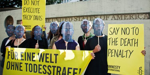 Amnesty-Aktion vor der US-Botschaft in Bern, 15. September 2011 © AI