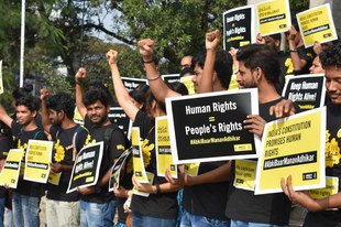 Amnesty International Indien muss ihre Arbeit wegen der Regierung stoppen