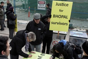 40 Jahre nach dem Chemieunglück in Bhopal warten Opfer immer noch auf Gerechtigkeit