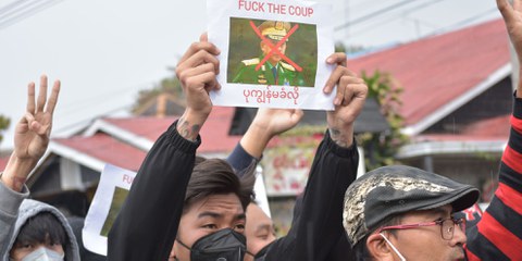 Gehen grosse Risiken ein: Friedlich gegen den Militärputsch Demonstrierende in Nyaungshwe, Myanmar, 7. Februar 2021. ©  Robert Bociaga Olk Bon / shutterstock