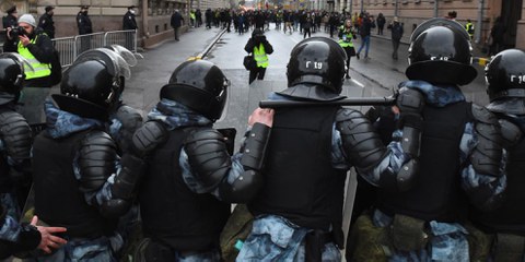 Polizeieinsatz bei einer Kundgebung für Alexander Nawalny am 21. April 2021 © Olga Maltseva/Contributor