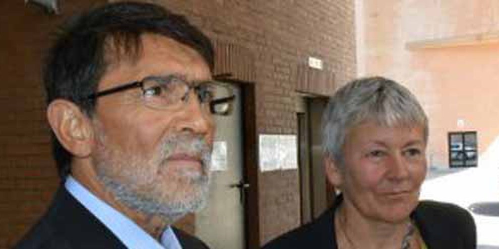 Rachid Mesli mit Amnesty-Vertreterin Denise Graf © R.it