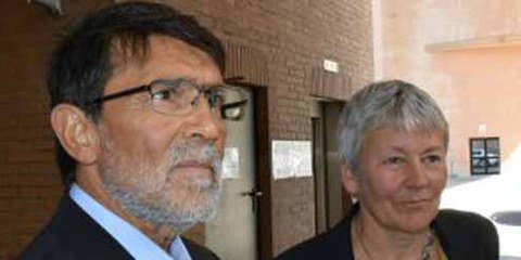 Rachid Mesli mit Amnesty-Vertreterin Denise Graf © R.it