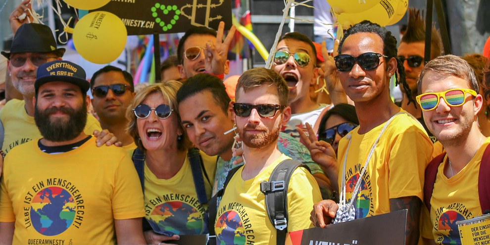 Gleiche Rechte für alle: Amnesty-Mitglieder an der Zurich Pride 2018. © Simon Mäder