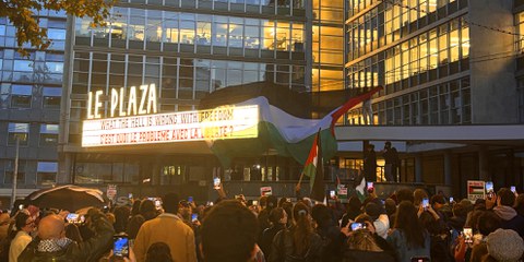 Amnesty verurteilt Polizeieinsatz gegen Demonstrant*innen in Genf Demonstrant*innen während der spontanen, friedlichen Demonstration in Genf vom 2. Oktober 2025 © Amnesty International