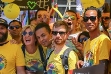 Prides in der Schweiz: Solidarität mit LGBTQIA+ in Ungarn