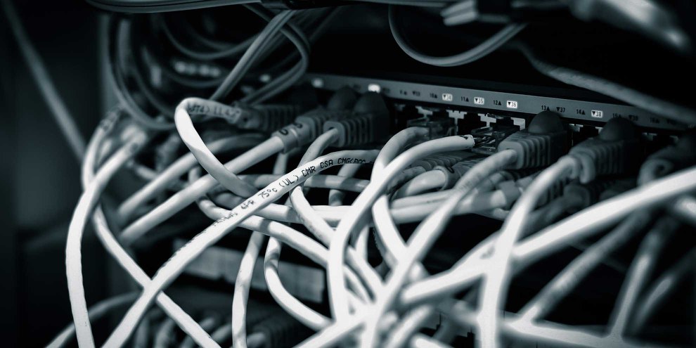 Keine unverhältnismässigen Überwachungsmassnahmen nach dem Ja zum NDG. © JJ_SNIPER / shutterstock