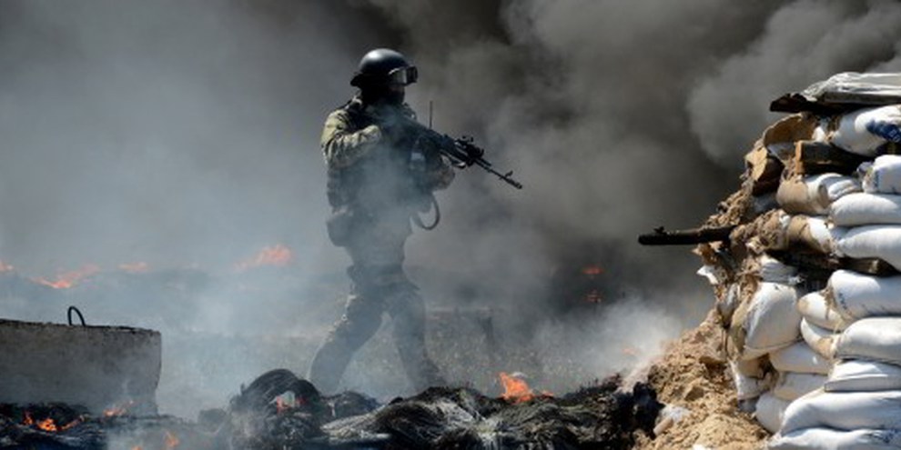 Statt Kriegsproganda über die Gegenseite zu verbreiten, sollten beide Konfliktparteien in der Ostukraine die illegalen Tötungen stoppen. © KIRILL KUDRYAVTSEV/AFP/Getty Images 