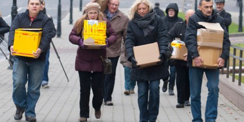 250.000 Unterschriften unterwegs zum Präsidenten, 9. Dezember in Minsk © Private