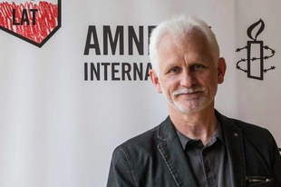 Drakonische Strafen für Ales Bialiatski und zwei Viasna-Mitarbeiter