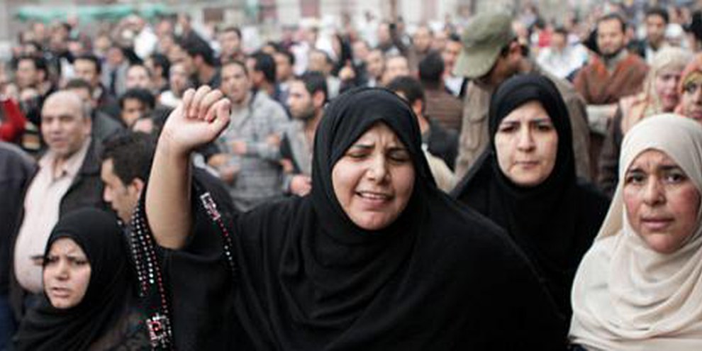 Demonstrantinnen in Kairo, Januar 2011. © Sarah Carr 