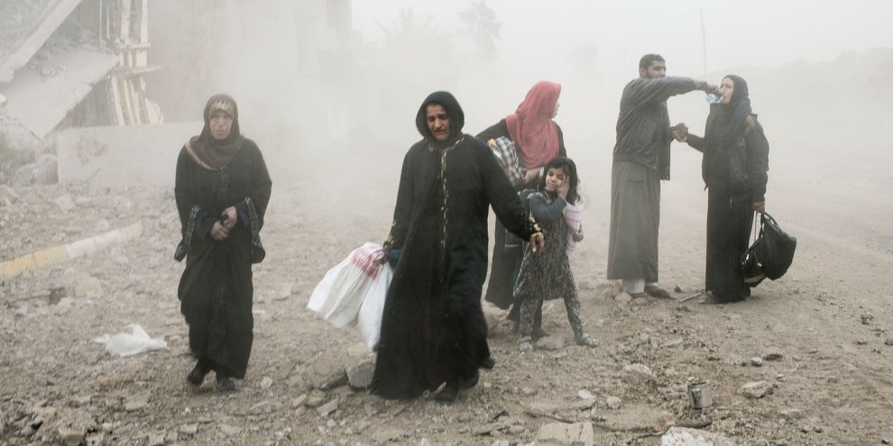 Zivilpersonen flüchten vor den Kämpfen in Mossul. © Amnesty International
