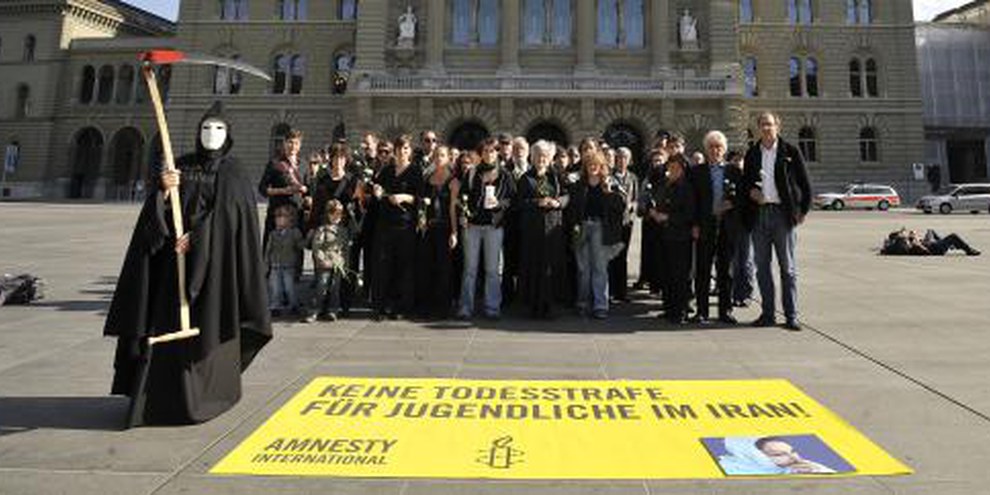 Aktion von Amnesty Schweiz auf dem Bundesplatz (2010) © AI