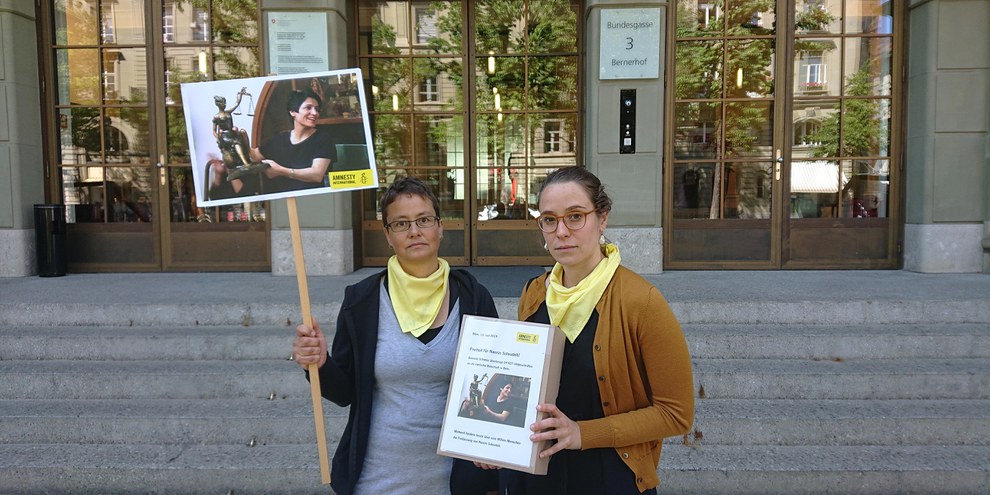 24'404 Unterschriften für Nasrin wurden alleine in der Schweiz gesammelt. Amnesty versuchte den Fall auch der Delegation des iranischen Vizeaussenministers zur Kenntnis zu bringen, der der Schweiz am 13. Juni 2019 einen Besuch abstattete.   © AI