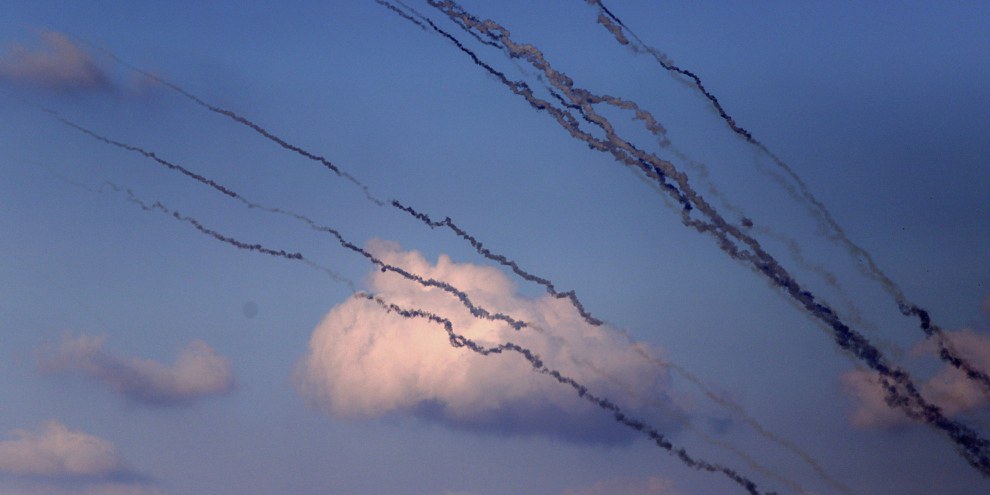 Am 10. Oktober 2023 werden Raketen aus dem Gazastreifen auf Israel abgefeuert. © RizekxAbdeljawad / Xinghua / imago