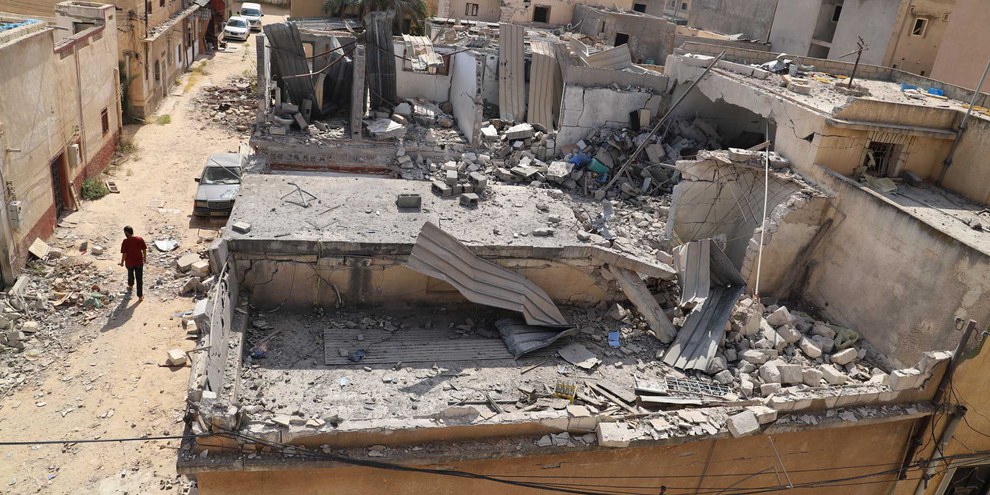 Häuser in Qasr Bin Ghashir, die durch Luftangriffe der GNA am 23. Juni 2019 zerstört wurden. © AI