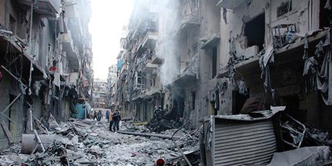 Aleppo: Das Quartier Salahideen Anfang April nach einem Angriff durch eine Boden-Boden-Rakete. © Amnesty International / Khalil Hajjar 