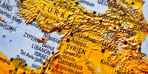 Jesidische Überlebende der Gräueltaten des Islamischen Staates auf unbestimmte Zeit inhaftiert