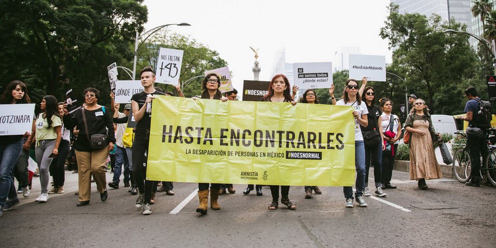 Demonstration in Mexiko-Stadt in Zusammenhang mit dem Verschwindenlassen von 43 Student*innen © Amnesty International