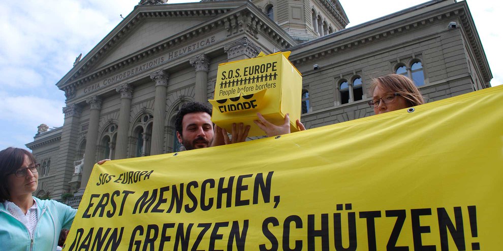 Kundgebung vor dem Bundeshaus September 2015 © Amnesty International