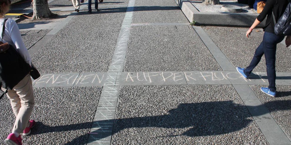 Aktion der Zürcher Jugendgruppe von Amnesty. © AICH