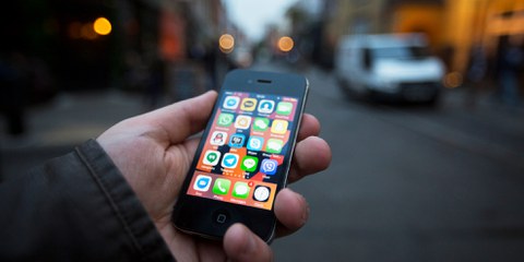 Amnesty findet gravierende Verstösse bei Anwendungen in Nahost, Nordafrika und Europa Eine Untersuchung von Apps zur Kontaktverfolgung durch Amnesty International zeigt grosse Risiken für die Menschenrechte. © Amnesty International