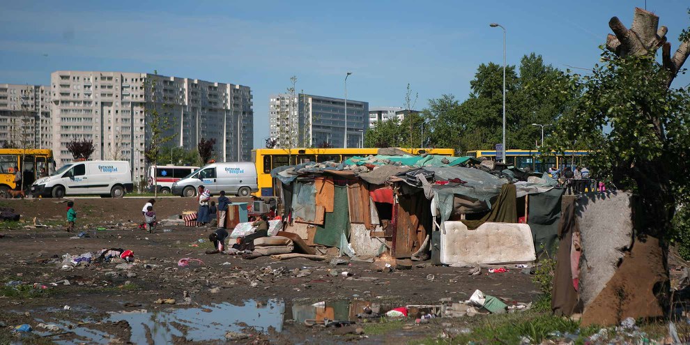Am 26. April 2012 wurden in Belgrad etwa 240 Haushalte zwangsgeräumt und fast 1000 Roma vertrieben. © Amnesty International