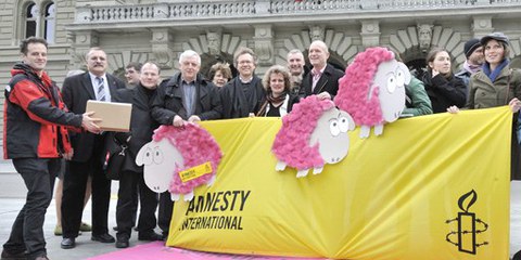 2010 übergab Amnesty International dem Bund eine Petition für den besseren Schutz von LGBT-Flüchtlingen. Seither ist einiges in Gang gekommen