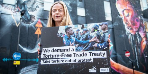 Amnesty International unterzeichnet Forderung nach Handelskontrolle für Folterwerkzeuge