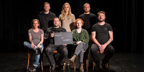 Mitglieder der Iuventa10, v.l.n.r.: Pia, Sascha, Dariush, Zoe, Laura, Ulrich, Hendrik  © Iuventa10 / Paul Lovis Wagner