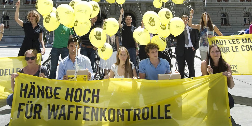 Aktion in Bern für ein Waffenhandelsabkommen. © AI