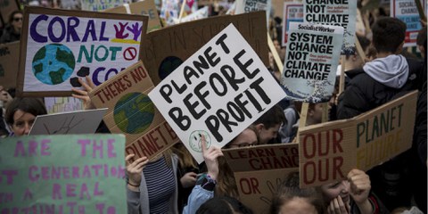Der Klimawandel hat gravierende Auswirkungen auf die Menschenrechte. Im Bild: Klimastreik in London, März 2019. © Amnesty International (Photo: Richard Burton)