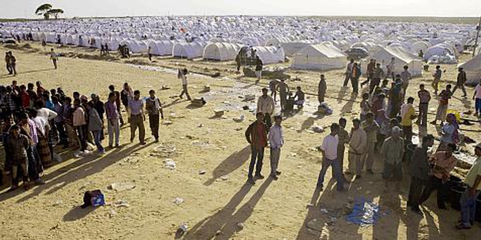 Durchgangslager in der Nähe der tunesischen Stadt Ras Adjir an der libysch-tunesischen Grenze (März 2011).